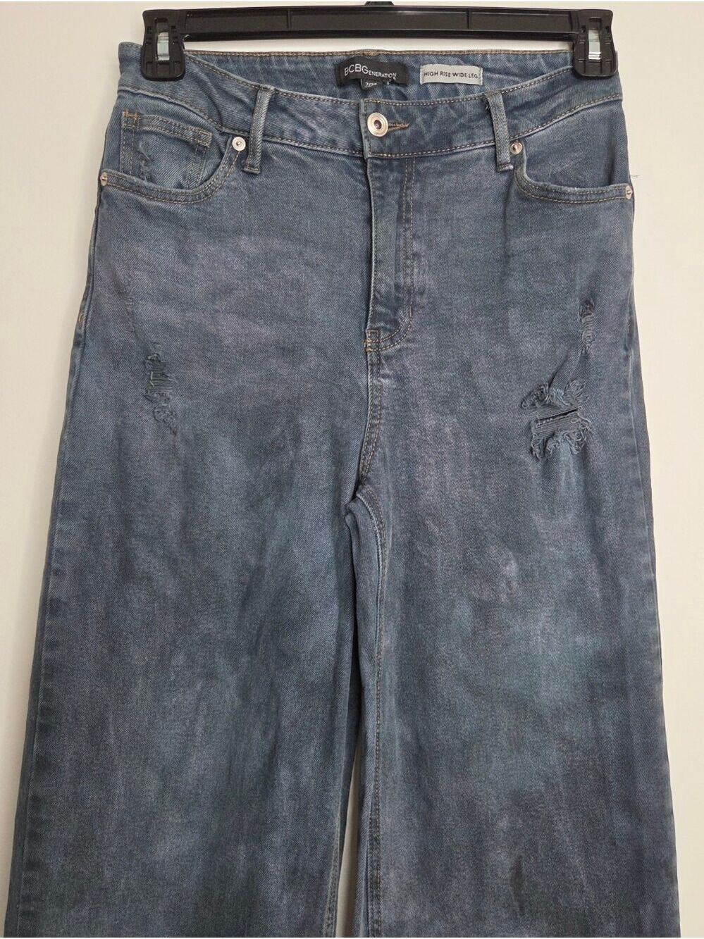 BCBG Generation High Rise Wide Leg Raw Hem Jeans Size 28/6 - Picture 3 of 16